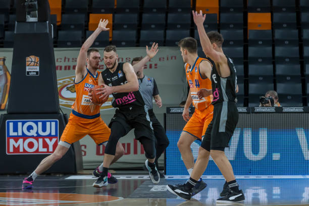 超越年龄的 超越年龄的