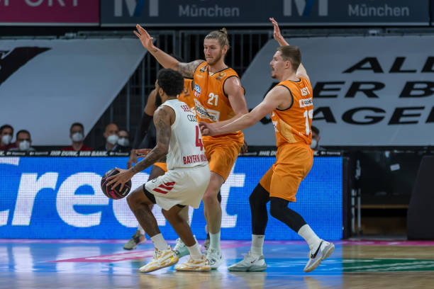 开多队交易 开多队交易